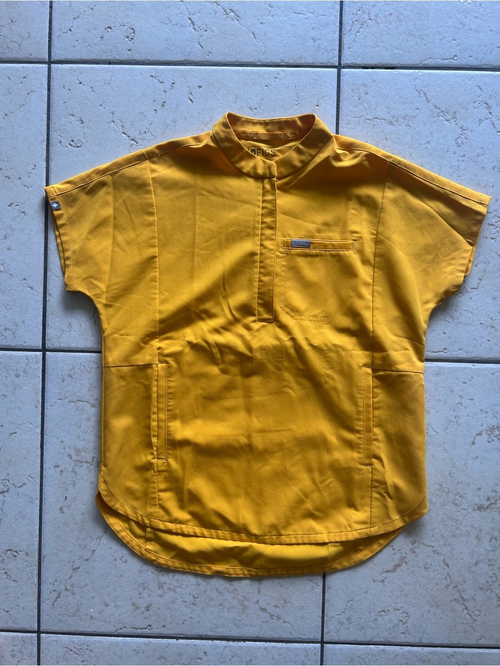 Emergency yellow figs top